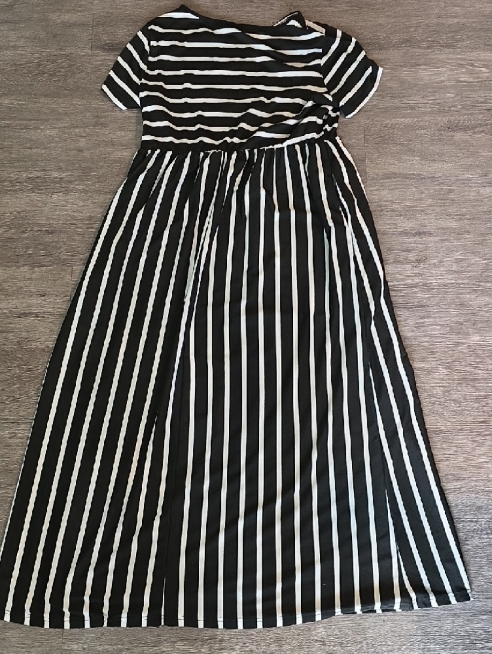 Black & White Striped Maxi Dress - Classic Women's Maxi - Picture 3 of 3